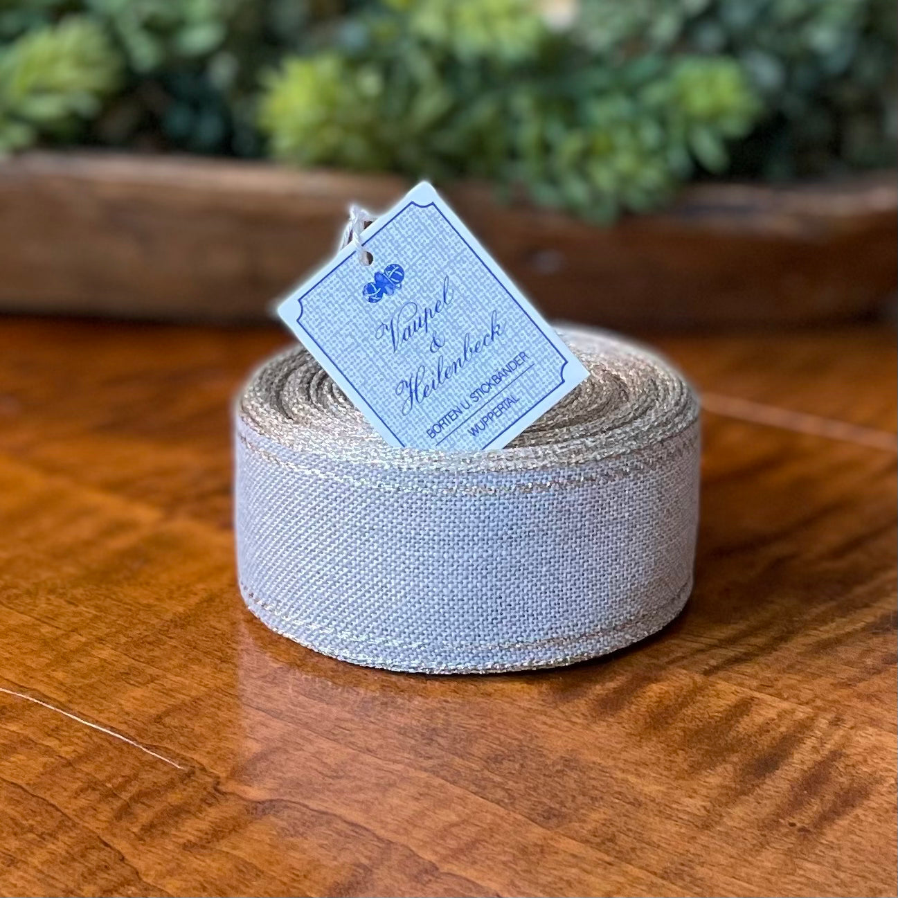 Vaupel & Heilenbeck Linen Banding - Striped Border Natural Gold 40 mm 990-040-90