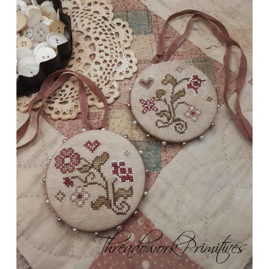 Threadwork Primitives ~ Fleurs de France Pattern