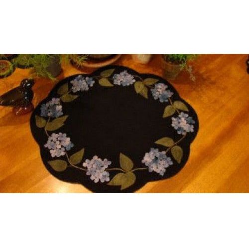 Primitive Gatherings ~ Blue Hydrangea Table Mat Wool Applique Pattern
