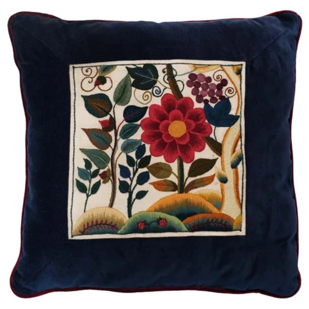 The Crewel Work Company | Lady Anne's Flowers Crewel Embroidery Kit