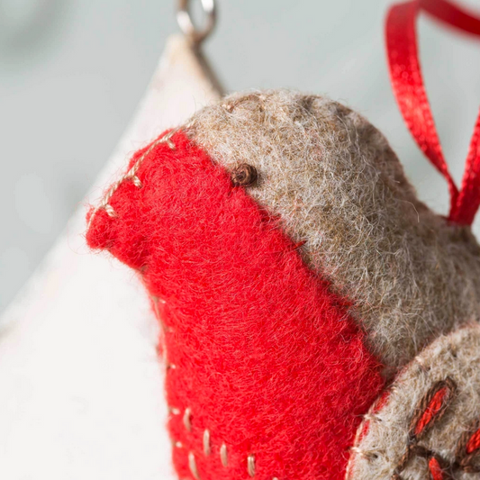 Corrine Lapierre | Mini Felt Craft Kit - Embroidered Robin