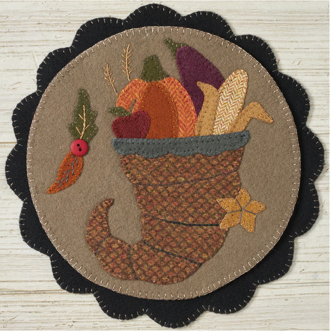 Buttermilk Basin ~ Welcome Home Center Circle Woolen Mats November