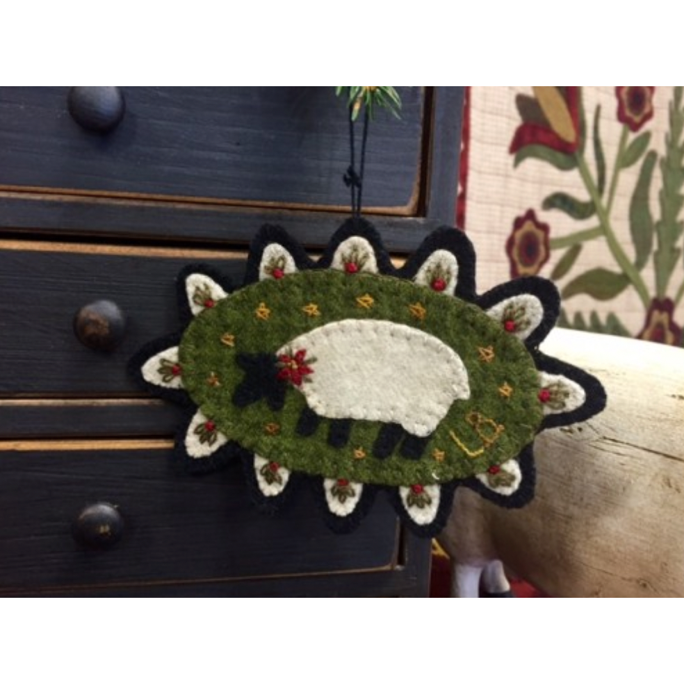 Primitive Gatherings ~ Sheep Ornament Applique Kit