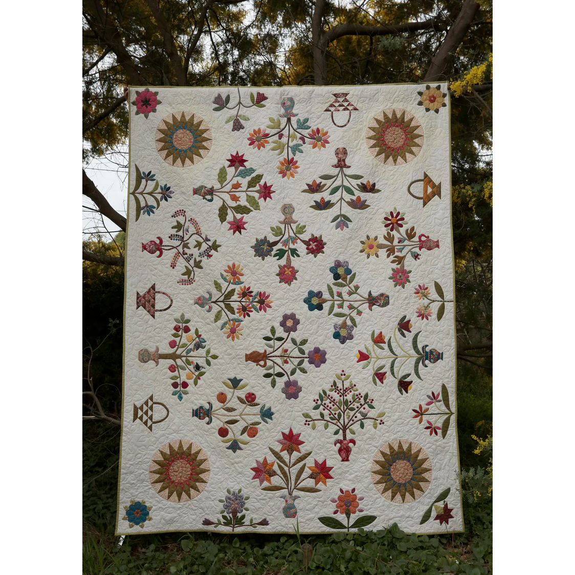 Veronique's Quilt Designs ~ Isabelle ~ Month 2 ~ Block 3 The Dahlias & Block 4 The Apple Tree