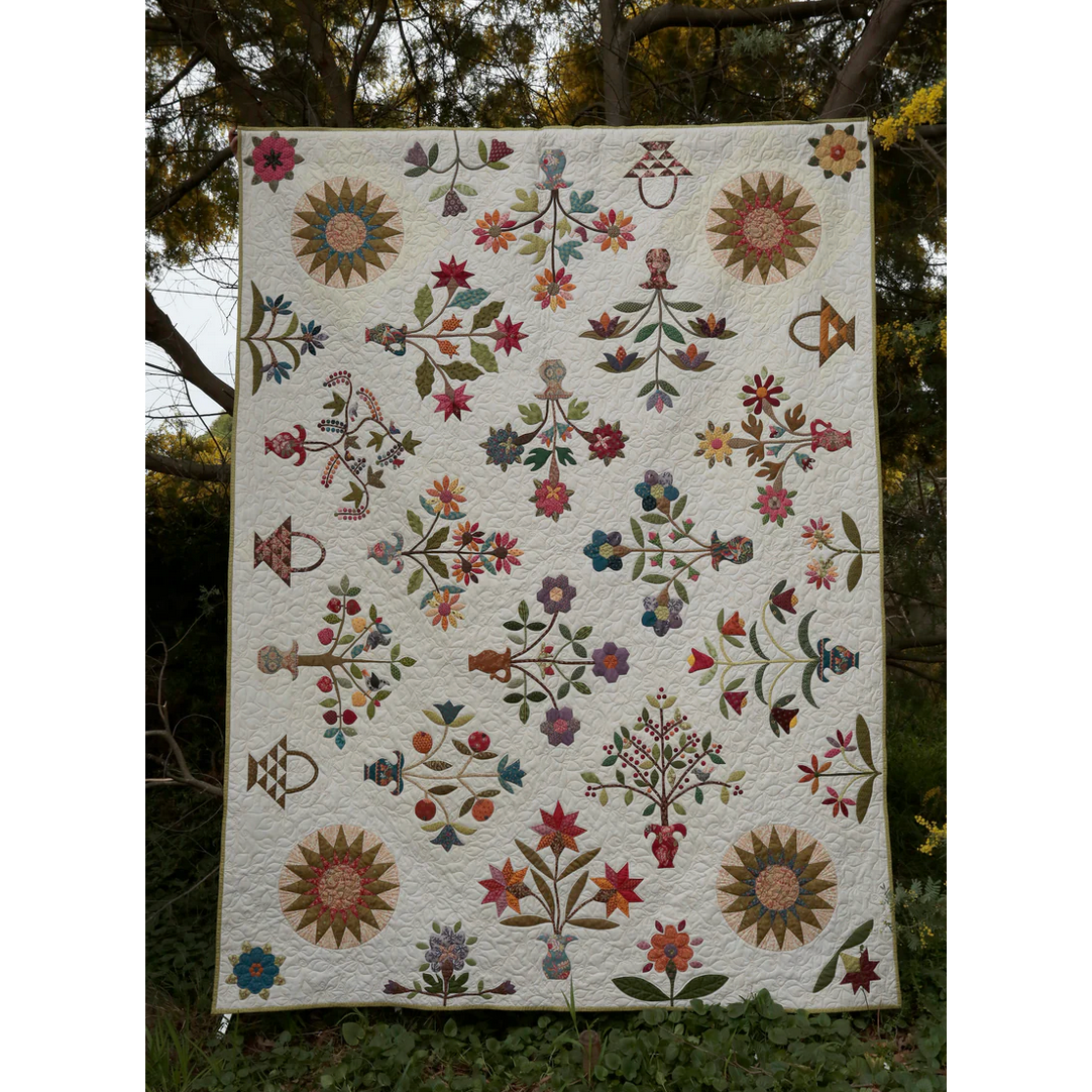 Veronique's Quilt Designs ~ Isabelle ~ Month 8 ~ Block 15 Musk Rose & Blcok 16 Daisies