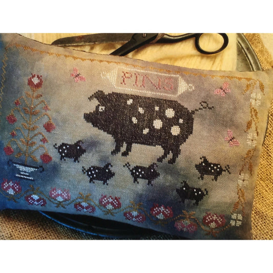Spotted Pigs Pinkeep Pattern