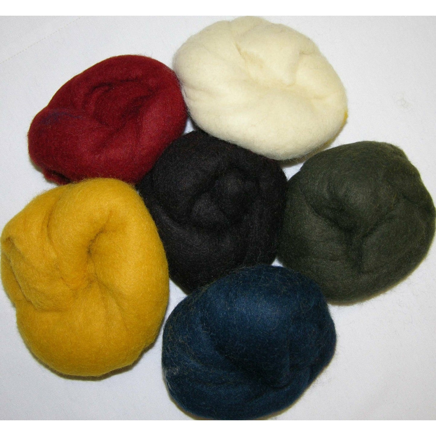 National Nonwovens ~ Shaded Wisps Wool Roving