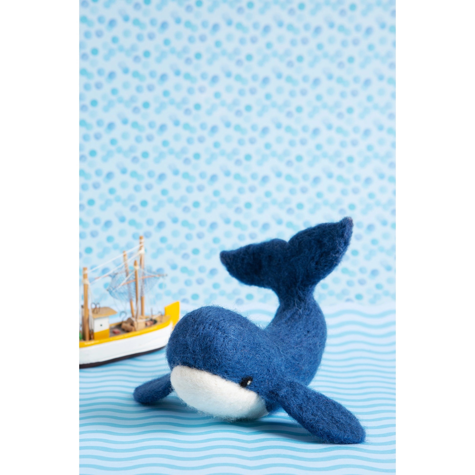 Whale Needle Felting Kit a DIY craft for beginners in Needle Felting