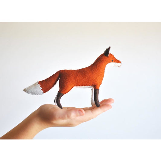 DelilahIris Designs ~ Felt Fox Sewing Kit