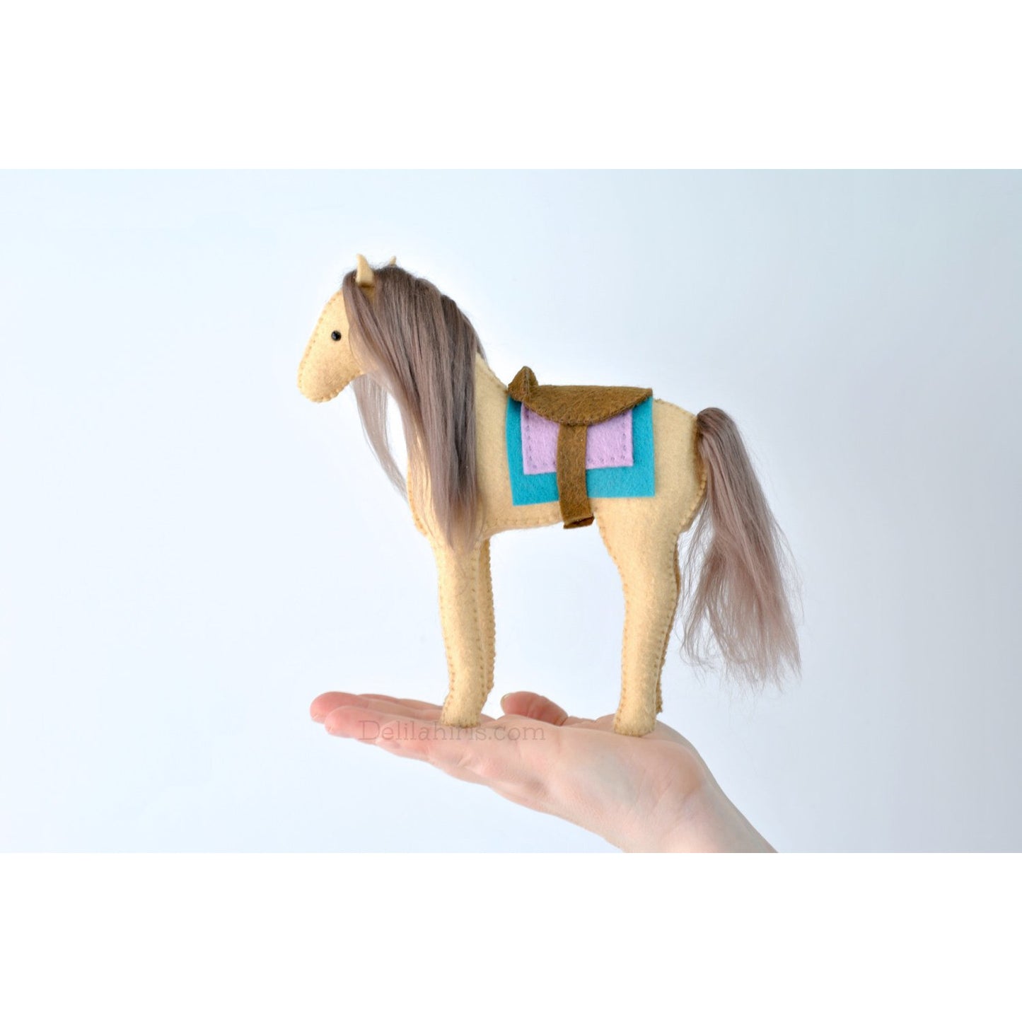 DelilahIris Designs ~ Felt Horse Sewing Kit