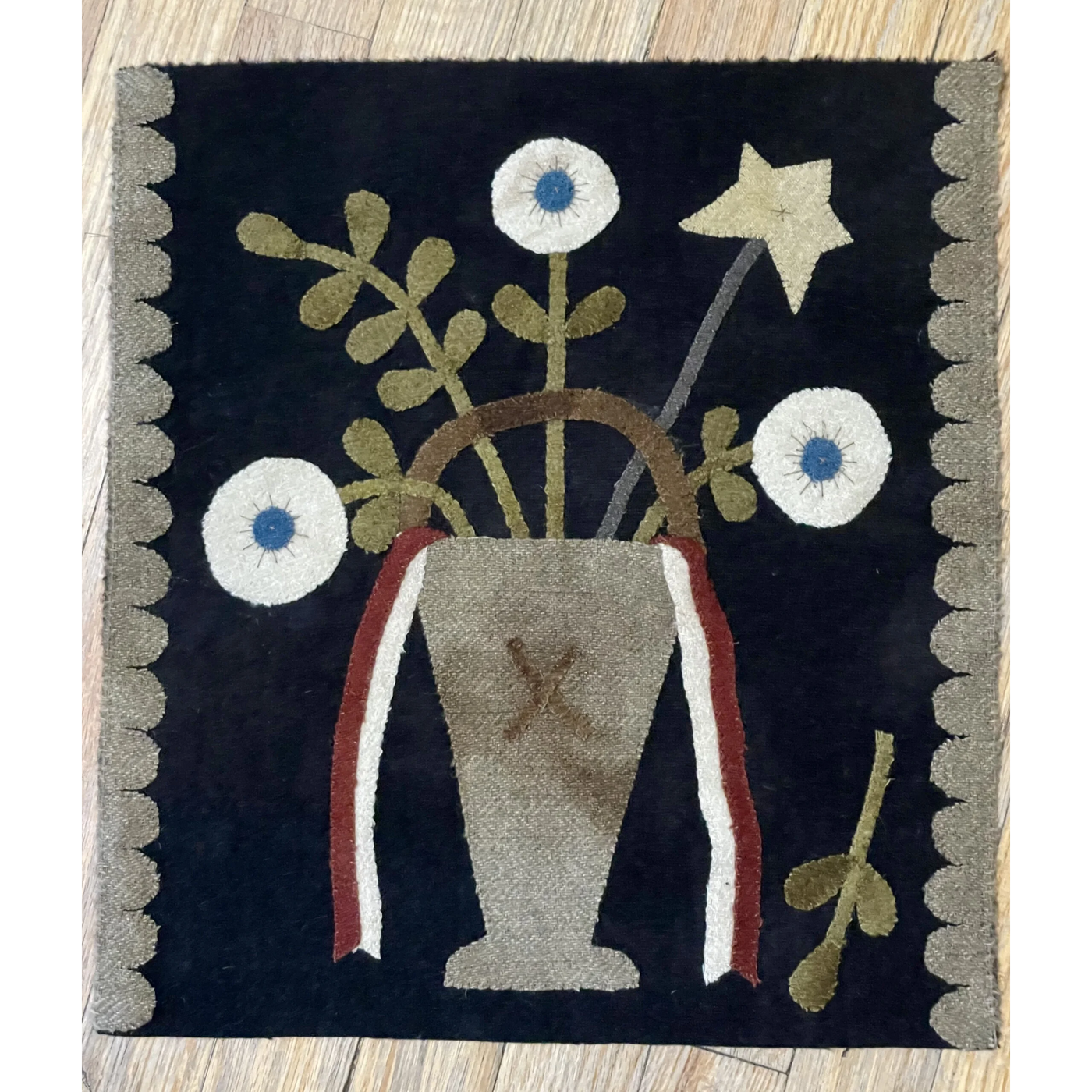 Maggie Bonanomi ~ Summertime Wool Applique Pattern